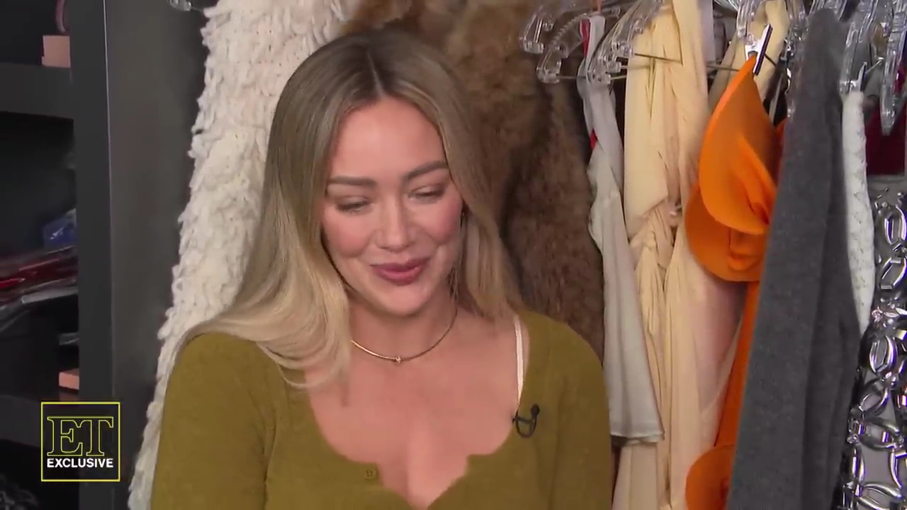 DailyDuff-dot-nl_2025ET-BehindTheScenesofRoommatesClip0405.jpg DailyDuff-dot-nl_2025ET-BehindTheScenesofRoommatesClip0405.jpg