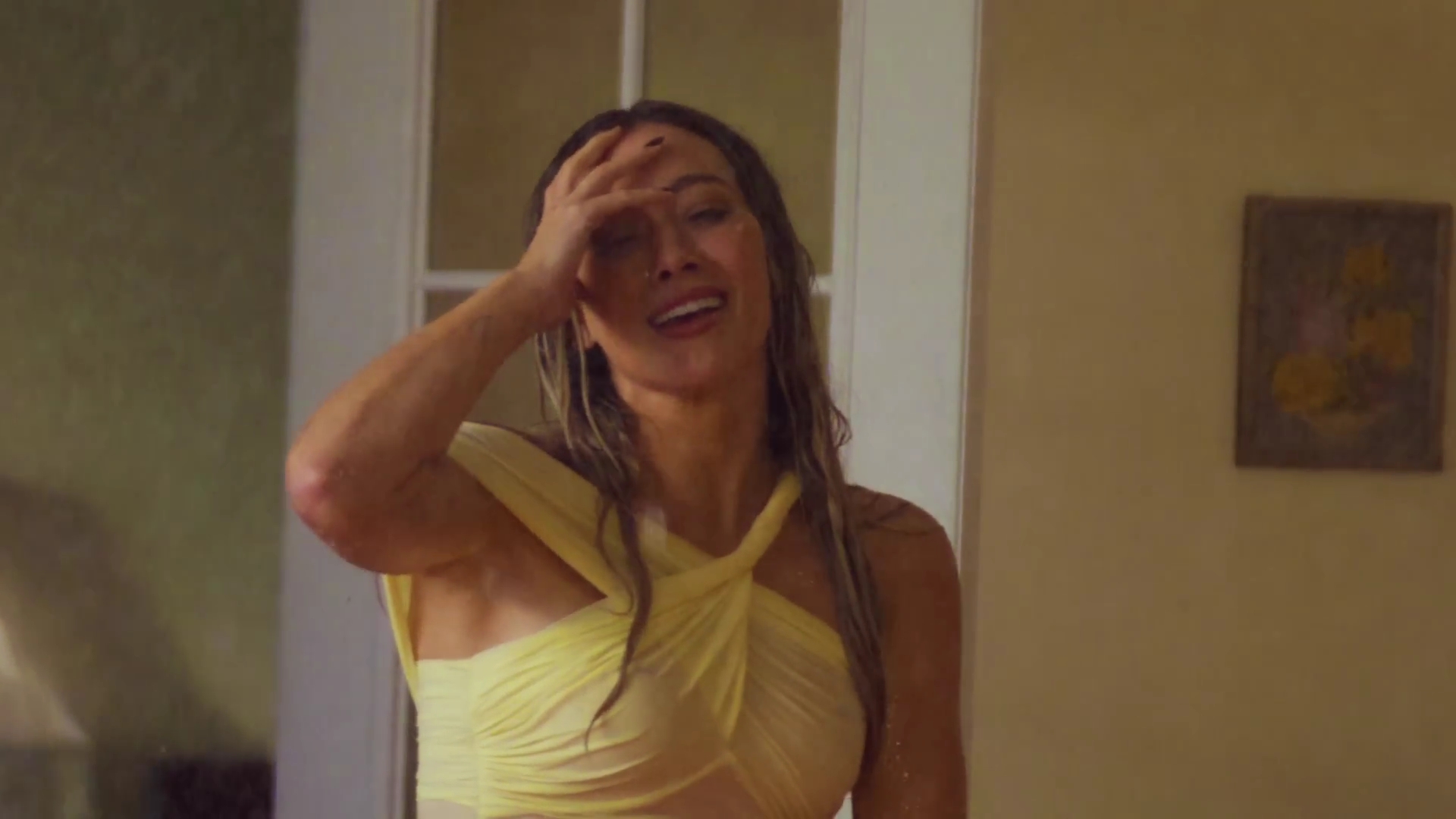 Daily-Duff-dot-NL-Roommates-BehindTheScenes0191.jpg Daily-Duff-dot-NL-Roommates-BehindTheScenes0191.jpg