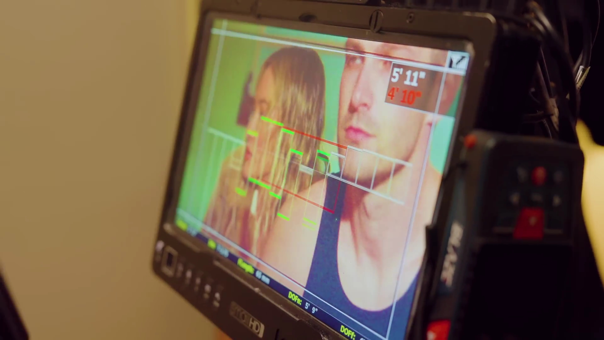 Daily-Duff-dot-NL-Roommates-BehindTheScenes0299.jpg Daily-Duff-dot-NL-Roommates-BehindTheScenes0299.jpg