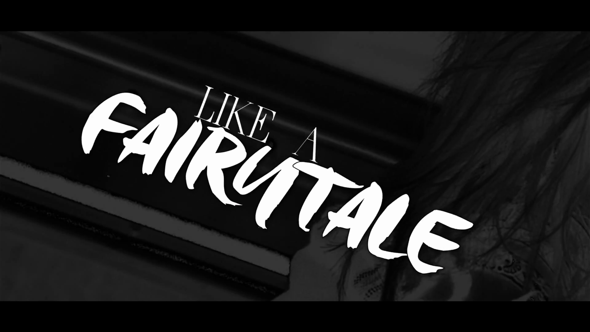 DailyDuff_nl-Sparks_Lyricsvideo0032.jpg DailyDuff_nl-Sparks_Lyricsvideo0032.jpg