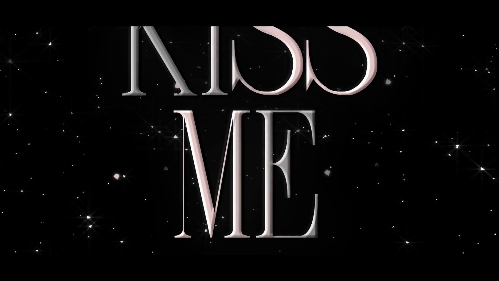 DailyDuff_nl-Sparks_Lyricsvideo0147.jpg DailyDuff_nl-Sparks_Lyricsvideo0147.jpg