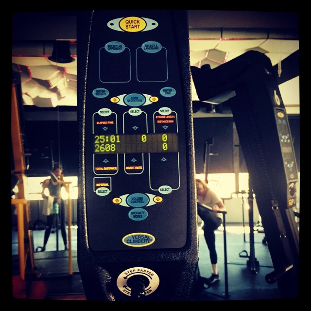 14 Januari: @adamgoldstein982 @climbrisenation did it to me #iwirkout #versaclimb Read more at http://websta.me/p/897909062337115788_16363404#5zbHx6QRXP3SBMzr.99
