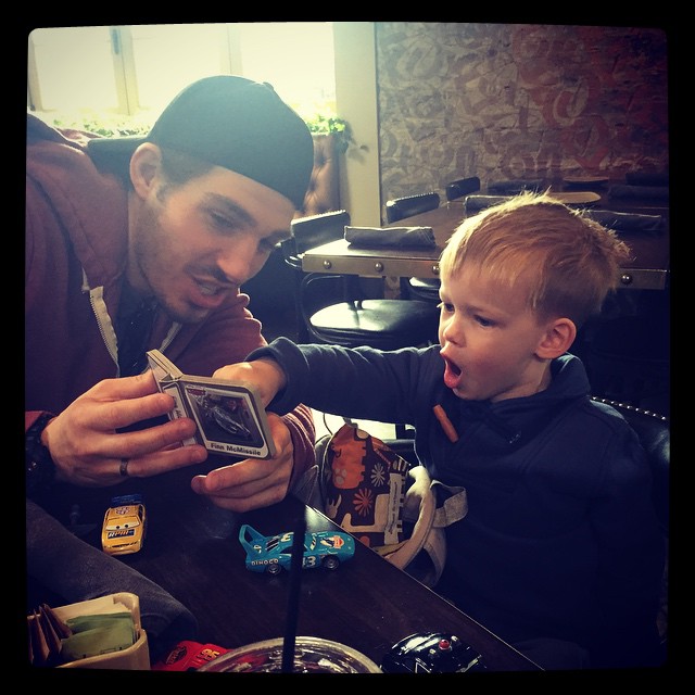 1 Maart: Awesome uncle @mattyrose3 #brunch wif seester @haylieduff and the termite
