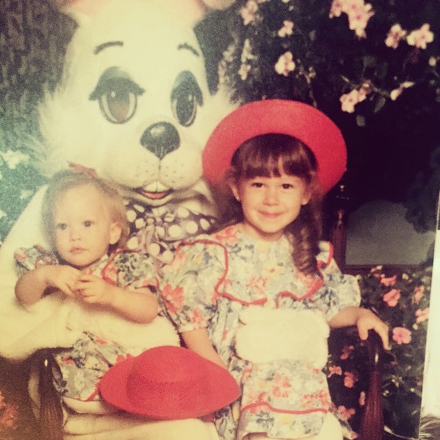 05 april: Little me.. Seester @haylieduff and the Easter 🐰
