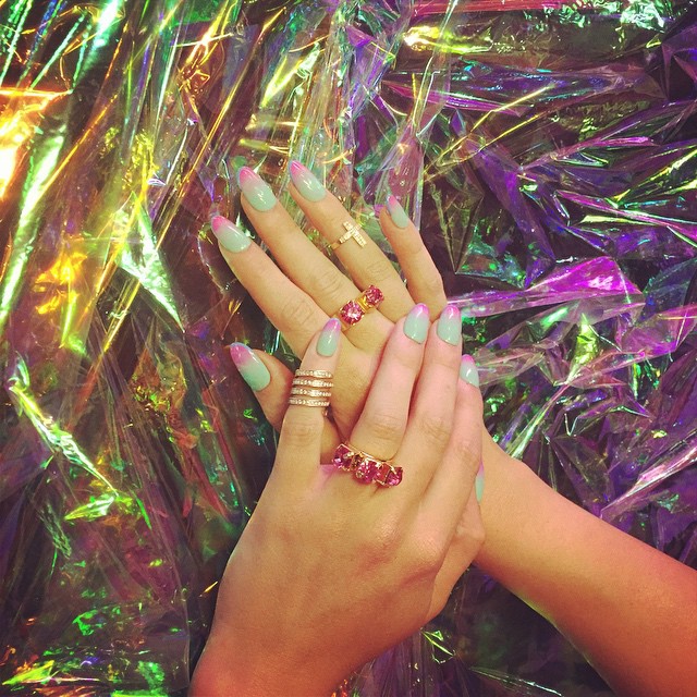 21 april: Nails on fleek .... @nail_swag #sparks
