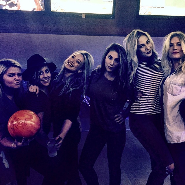 28 april: Bowling squad strong. @lowenban @erin_mcp @alisialeibel @moflo1 @megso
