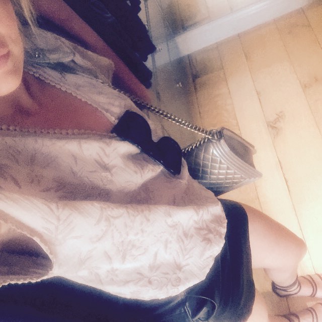 14 augustus: Decided to actually dress like a girl today
