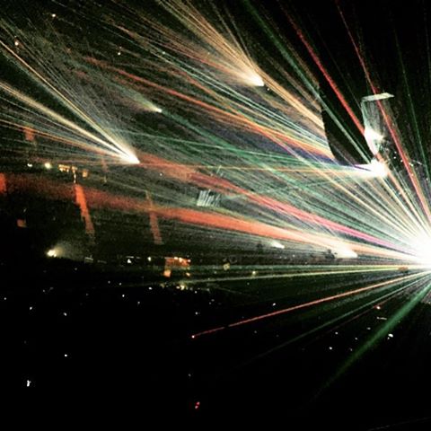 19 augustus: A lover of the lighhhhhhht @mumfordandsons 😍😍😍😍😍🙌🏻🙌🏻🙌🏻🙌🏻🙌🏻🙌🏻🙌🏻🙌🏻
