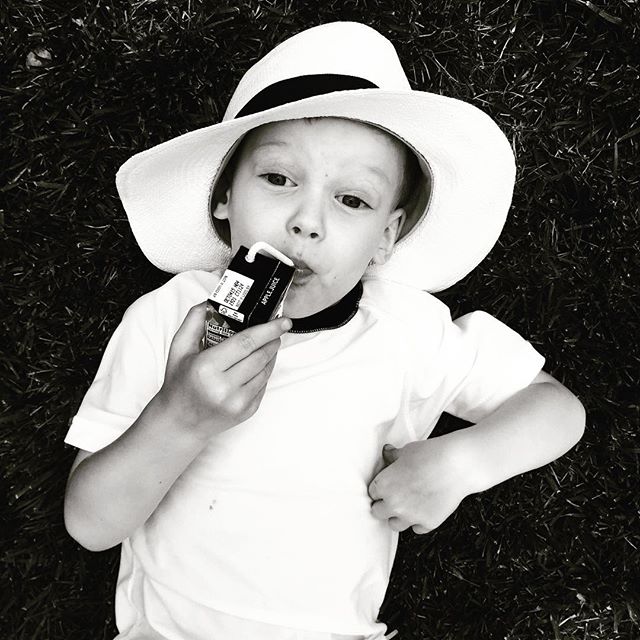 24 augustus: The brightest 💡. Crusher of my ❤️. No wonder he's @haylieduff #mcm ☺️
