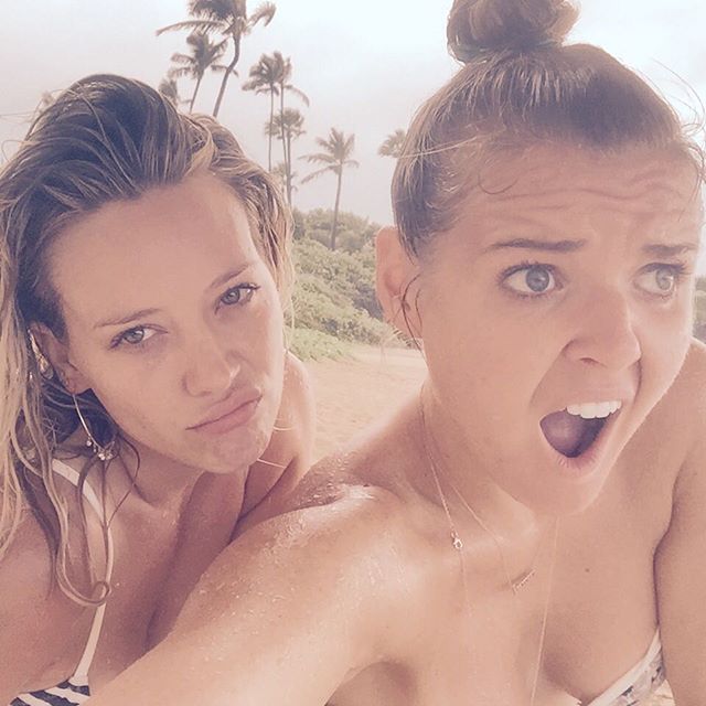 10 september: #tbt with @lowenban stormy day in Hawaii ☁️🌺
