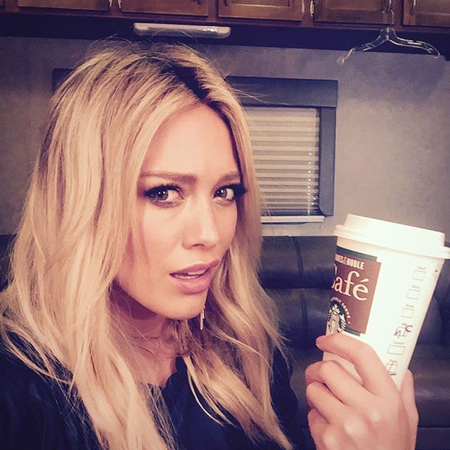 23 september: Umm excuse me @Starbucks Barnes and Nobel why didn't I get the cute new "fall" cup????
