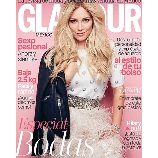 24 oktober: Had a fun time on this one! @glamourmexico 
Thanks for the awesome shoot! Can't wait to see the inside pics! @dvonwobeser 
@frankieworldwide @adambreuchaud @etienneortega @karenlevittstylist thanks for sassin me up 🐰
