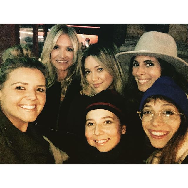 23 november: Lovely dinny. Lovely ladies ❤️👻 @lowenban @cynthiavanis @jamielynnsigler @cynthiavanis @megso @bollymernard
