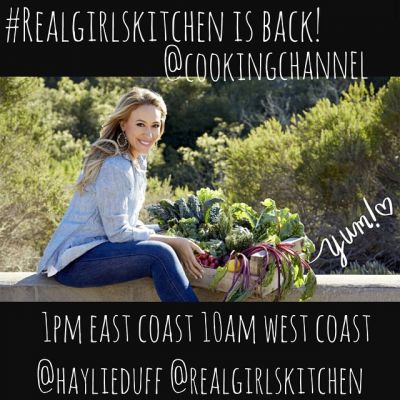 25 april: Get comfy on your couch and watch the Season 2 premier of @realgirlskitchen with my beautiful sister @haylieduff ❤️
