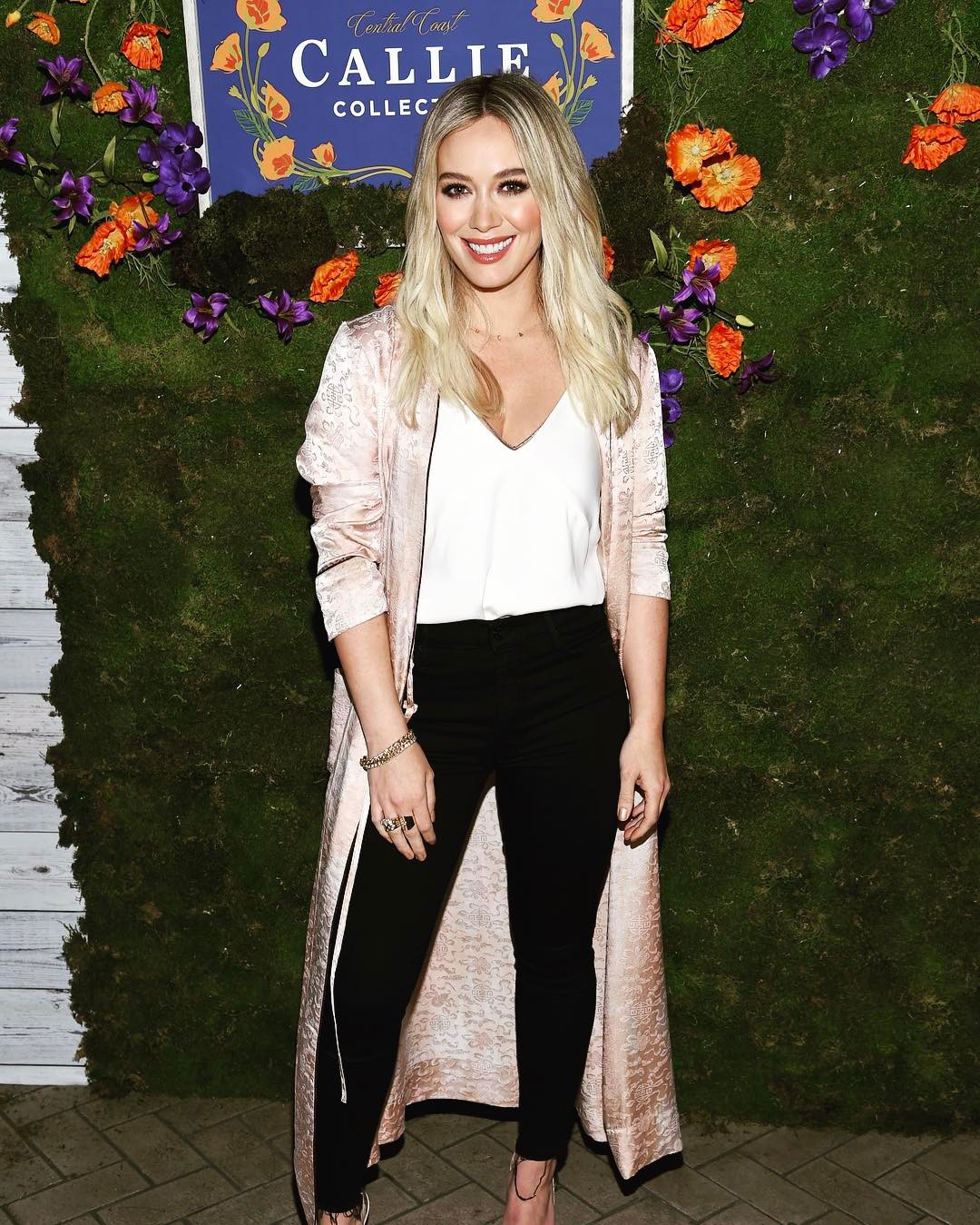 10 maart: It was so amazing to be part of the @CallieCollectionWines launch party! It’s the perfect wine for your girl’s night in – the Pinot Grigio is my favorite!
#CallieCrew #Spon
