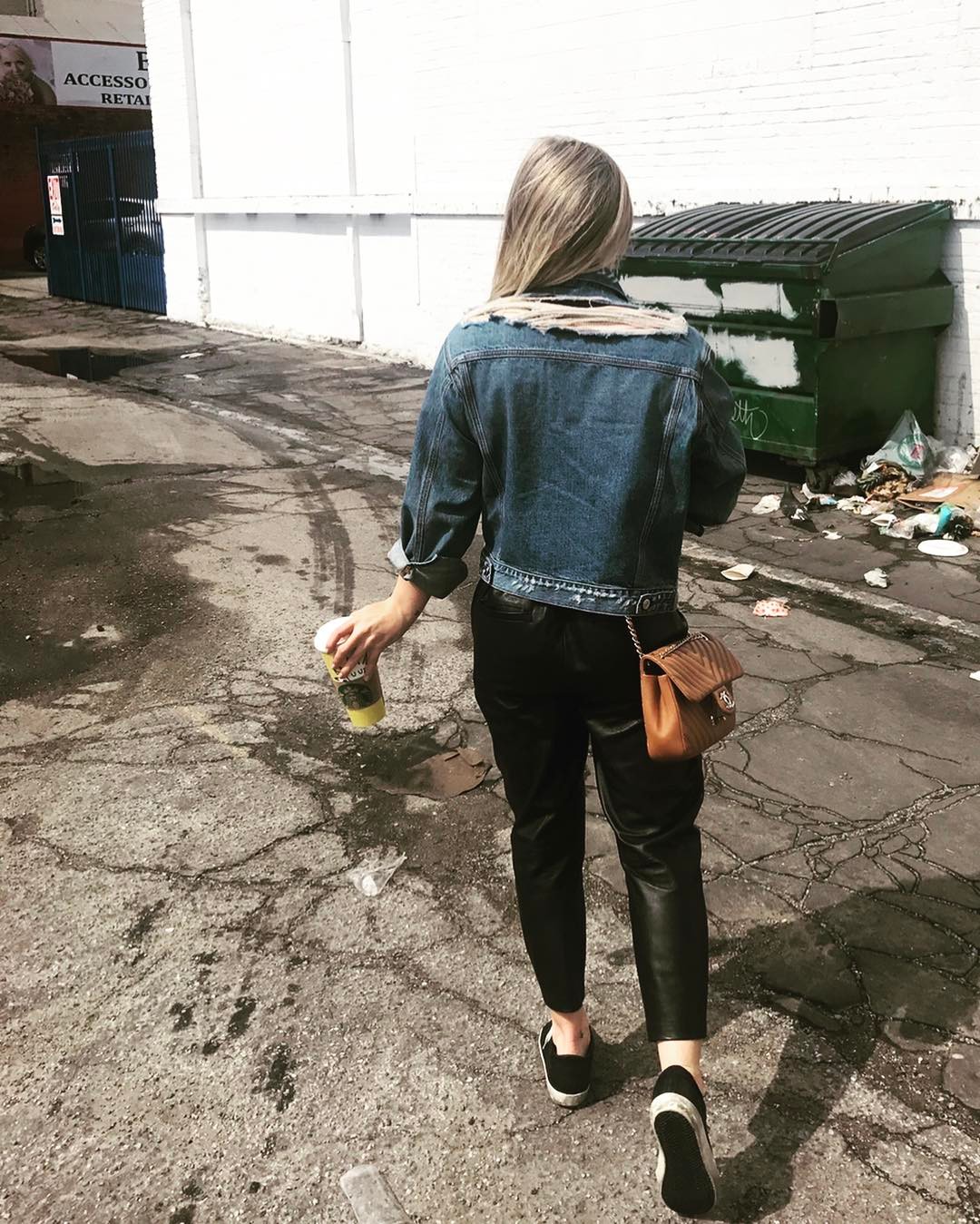 22 maart: Dumpster steez
