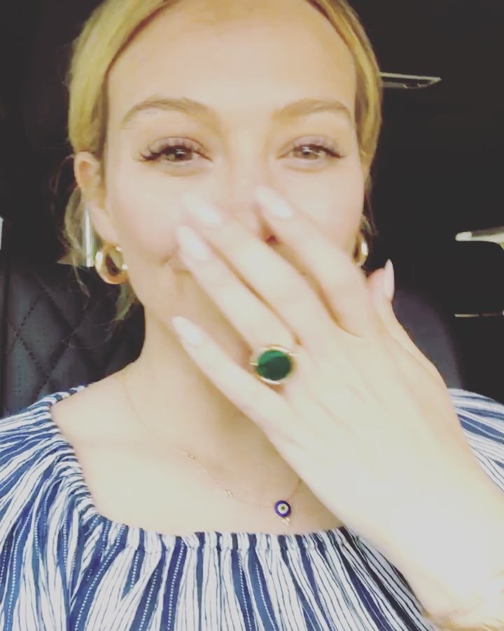 01 juli: Obsessed with my @ginetteny ring!!!! I want to collect every color😍😍😍
