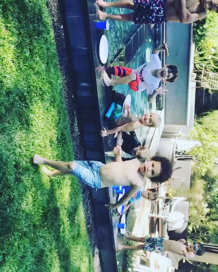 29 augustus: Boys of summer..... milking the last days
