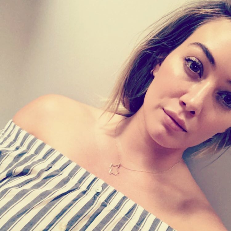 02 september: @maya_brenner is giving 100% of the profits from the sale of the Texas necklace through Labor Day weekend to the @houstonfoodbank lots of people in need right now! Let's remember that through the long weekend and be grateful for what we have ❤️ thanks for helping #houstonstrong
