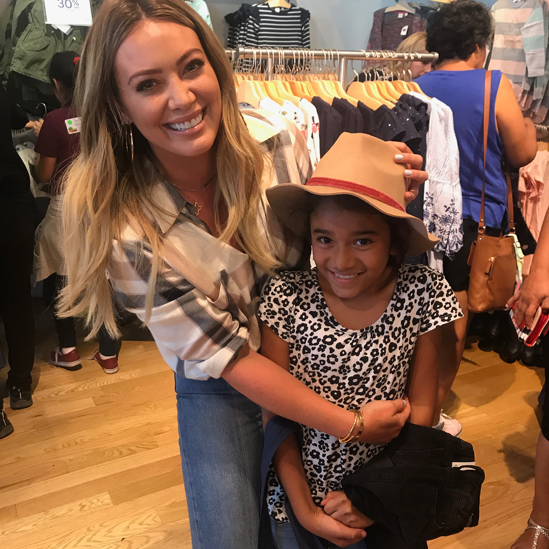 08 september: Had the best time yesterday hosting @Baby2Baby's Back2School event at @TheGroveLA.  We got to spend the afternoon with the the amazing Baby2Baby kids and send them home with new clothes from @GAP plus so many basic essentials and backpacks filled with school supplies for the new school year. ❤️

