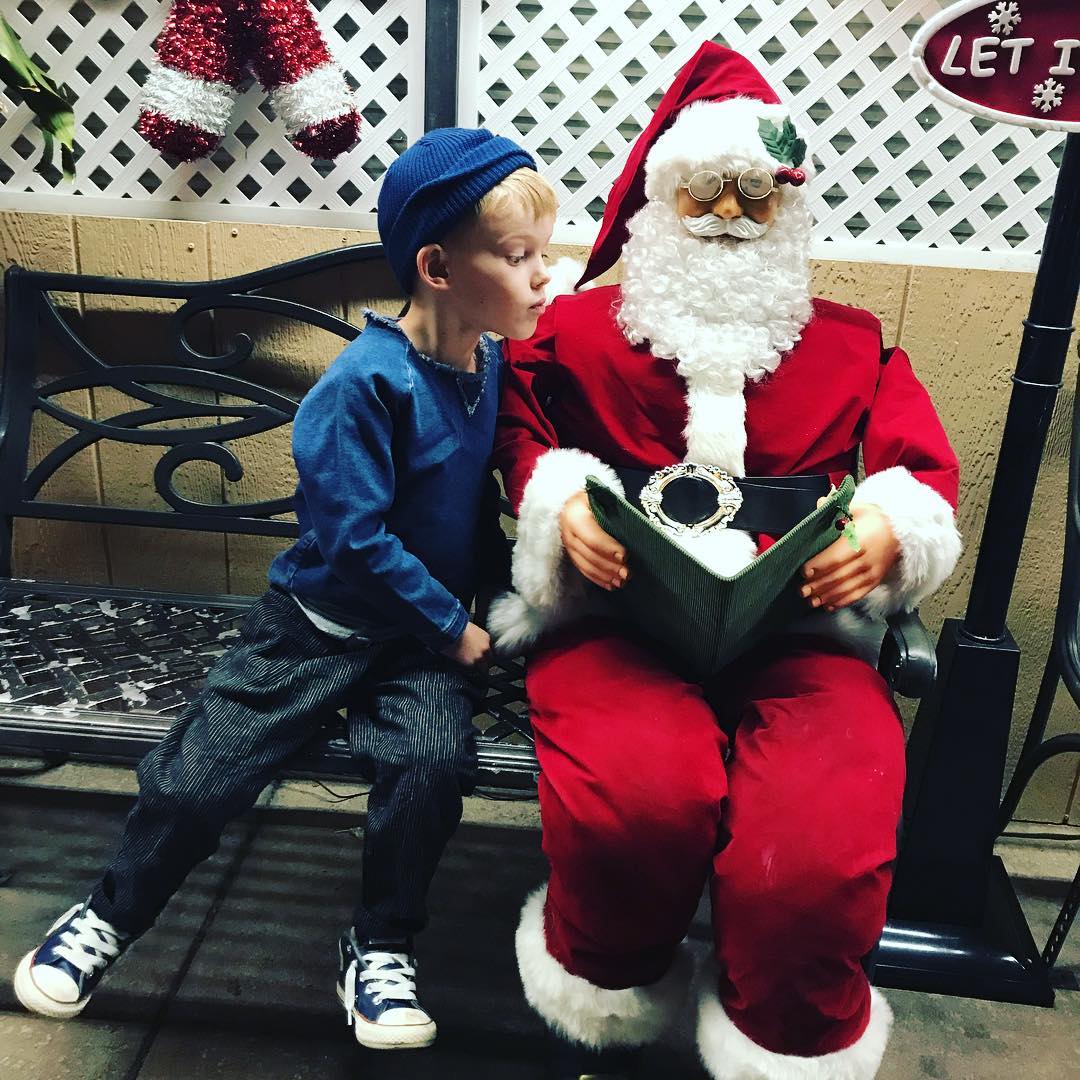 08 december: Caption this ...

