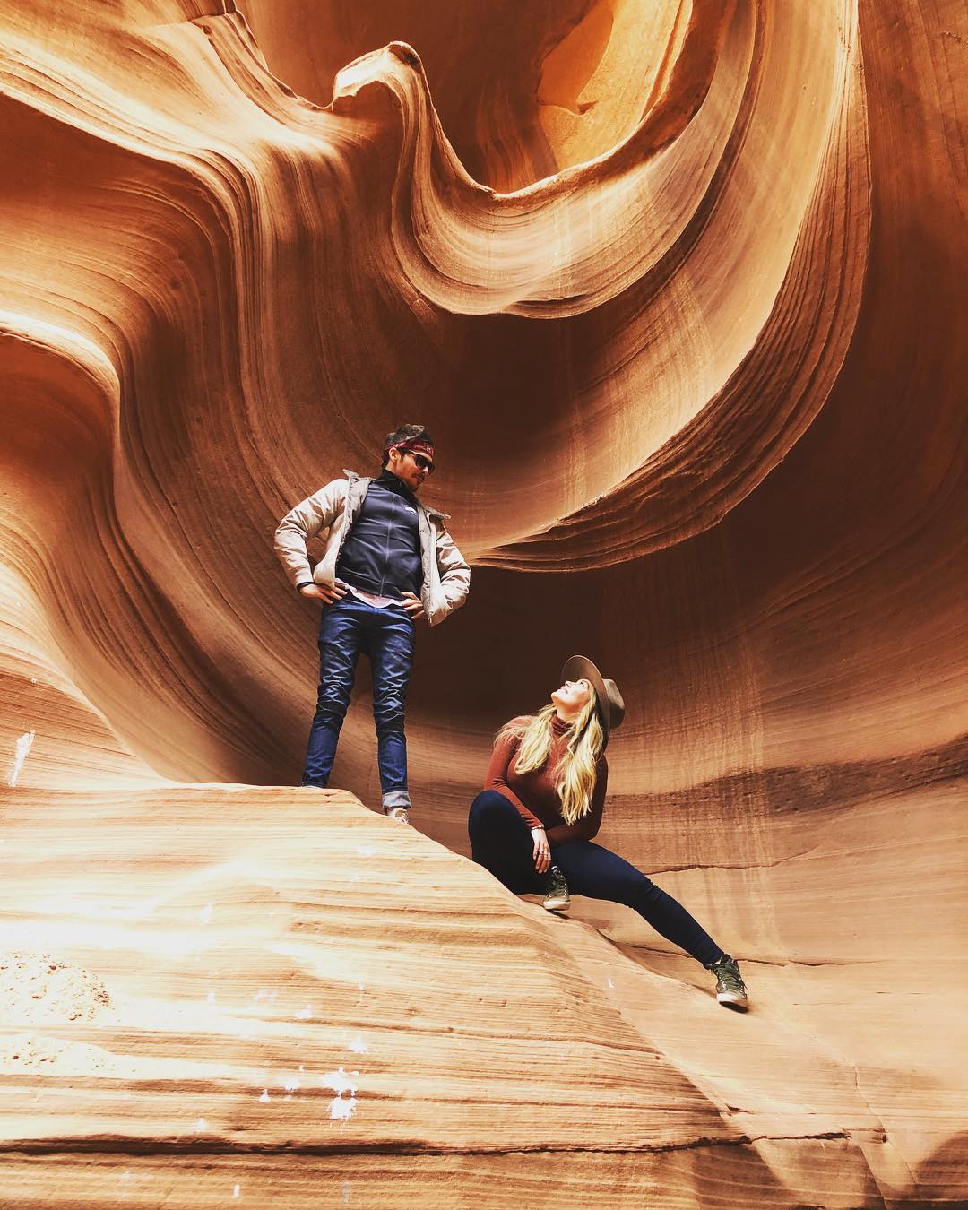1 januari:@matthewkoma and I surfing desert waves. No big
