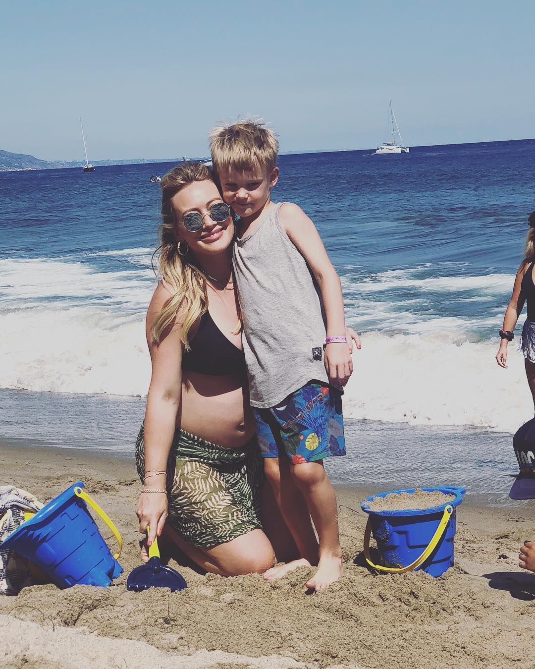 8 juli: My sweet sweet boy. Oh the adventures we’ve had 💙
