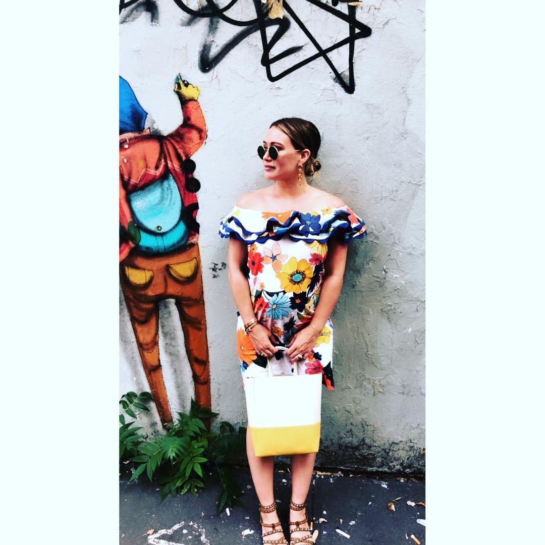 28 augustus: @celia__b thanks for keeping me cool in the New York heat.... jk nothing can do that! But I do feel happy! 🌼🌸🌼🌸
