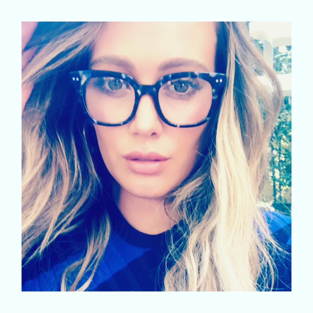 05 september: My new limited edition BOLD Collection is now available on @glassesusa!

Giving a colorful twist to favorite styles from my Muse x Hilary Duff Eyewear collection, I encourage every woman to make a strong statement. You are your own muse, dare to #BeBold!

Link in bio. 🕶 – Clara in Sea Star

#musexhilaryduff #glassesusa #GlassesUSAPartner

P.S. - let me know what your bold moment is in the comments below!
