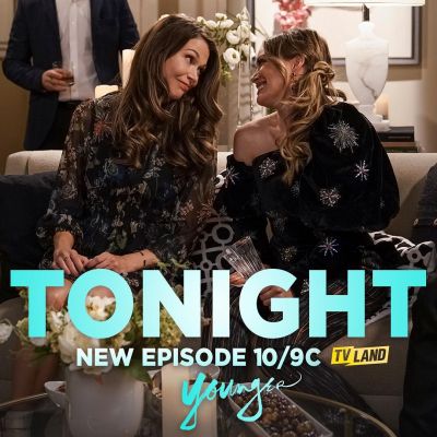 26 juni: Hey your favorite show is on tonight! Kelsey gets nice and liqueured up and we have all sorts o fun! Tune in friends! @youngertv #youngertv
