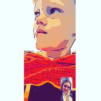 04 maart: Cartoon face timing with my dude Miss this kid in a way I can’t explain. #workingmomlife #distancesucks #superluc
