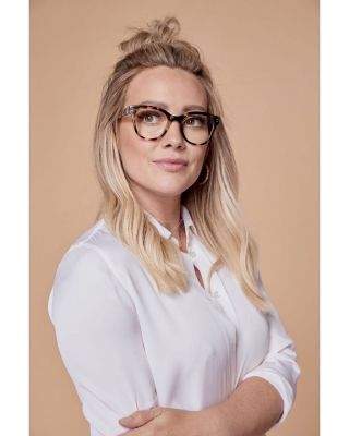 30 december: I love my AM/ PM eyewear collection with @GlassesUSA ❤

Find the perfect pair that accompanies you from sunrise to sunset and gets your look 2020 ready!
Muse x Hilary Duff is having a special End of the Year Sale: 25% OFF all frames 🎉 Link in bio. 👓 - Gloria
#MusexHilaryDuff #GlassesUSA #glassesusapartner
