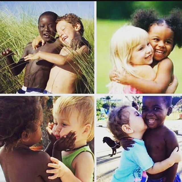 01 juni: More of this please.... pure /equal /kind /love/friendship/respect......
