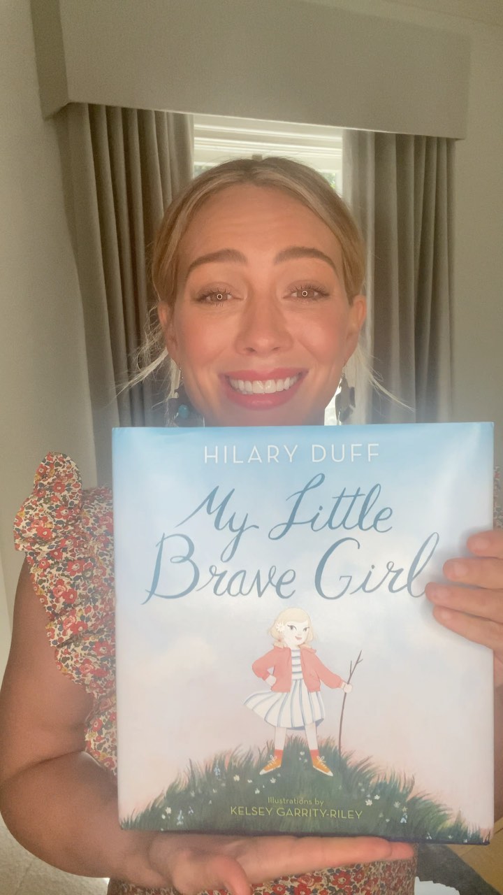 23 september: MY LITTLE BRAVE GIRL

I am so excited to officially announce my very first picture book, MY LITTLE BRAVE GIRL, coming March 23, 2021. I wrote this story to encourage both mothers and daughters to reach higher, dream bigger, and approach the world with their hearts wide open. You can pre-order it right now at the link in my bio. ♥️♥️♥️ thank you @randomhousekids and huge warm hug to @kelseygarrityriley
