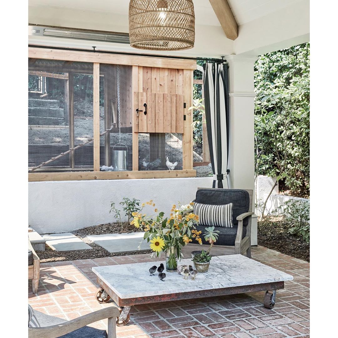 23 september: @archdigest came to take a tour of our home! Take a 👀!
