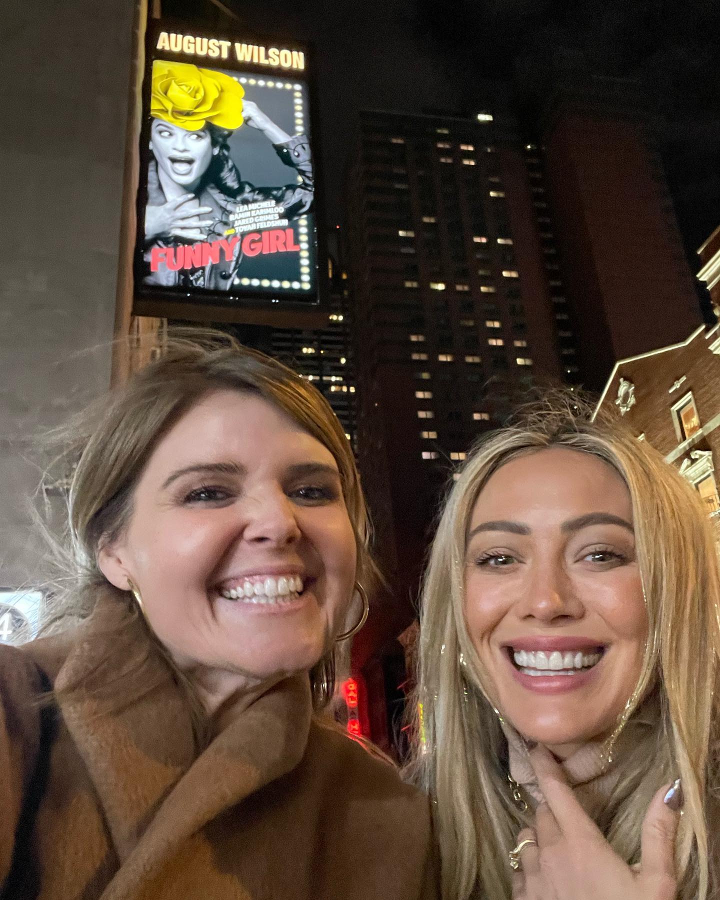 7 januari: Lea, what a treat to see you in this role! You shine so bright … it was made for you! @funnygirlbwy @leamichele

