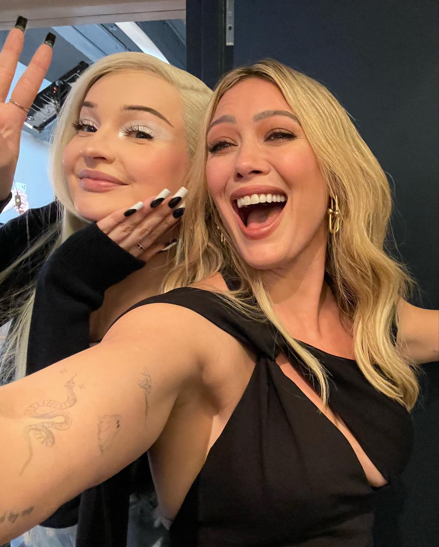24 januari: Always a fun time with
@latenightseth annnnnnnnnd @kimpetras cmooooooon❤️‍🔥❤️‍🔥
