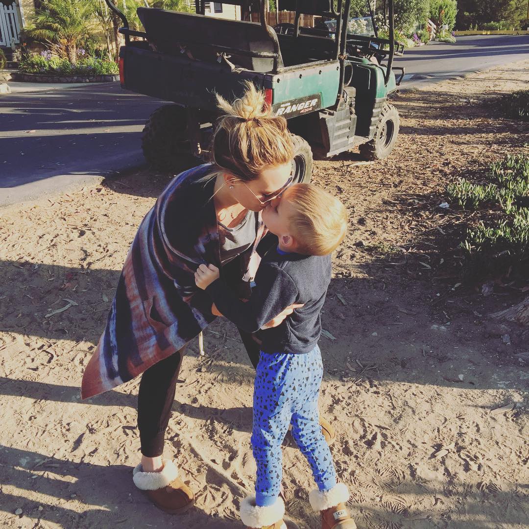 08 juli: I love the love between these two 💓 #MomsAndSons #sweetness
