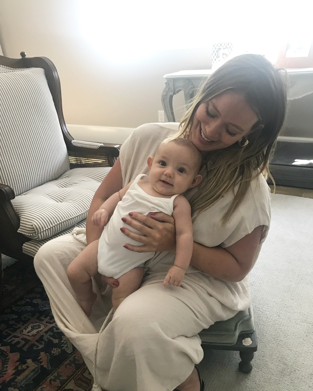 11 september: Each photo prettier than the last! Nobody else has a smile like you do sissy🌟 Although, Lulu is tryin’ 😊
