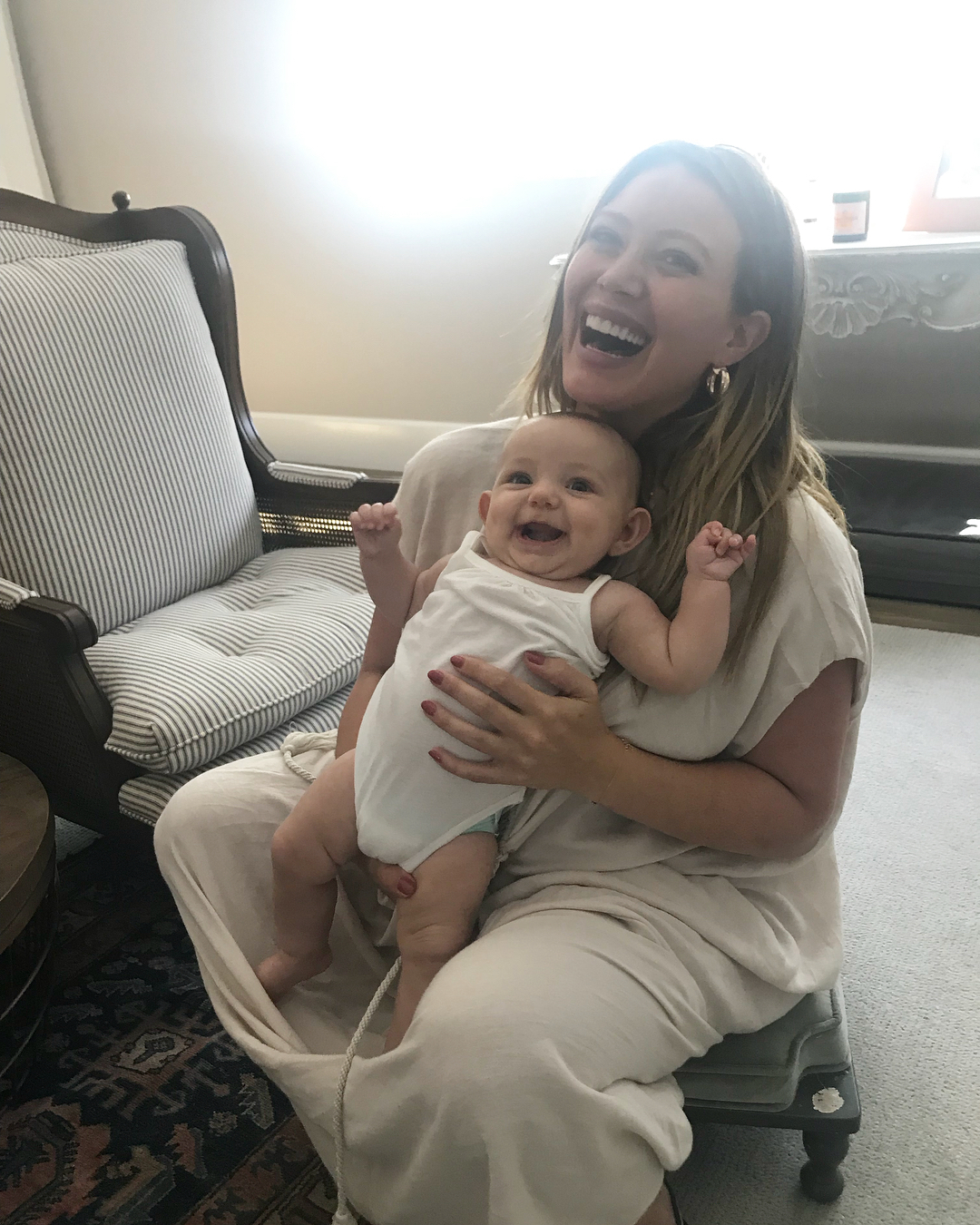 11 september: Each photo prettier than the last! Nobody else has a smile like you do sissy🌟 Although, Lulu is tryin’ 😊
