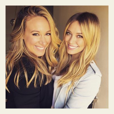 07 augustus: Loved spending the day w my beautiful sister @hilaryduff supporting a campaign we are so passionate about! #SisterhoodUnite #Mamas
