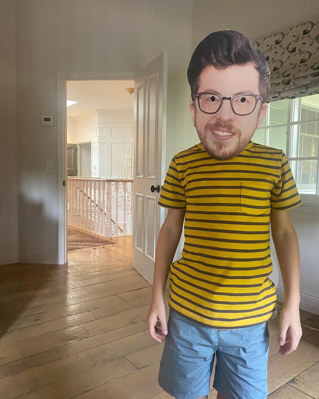 19 maart 2021: It’s my little dude’s 9th birthday tomorrow and he asked me to put Green Day on in the car last week. Old Green Day. Makes me tear up.
