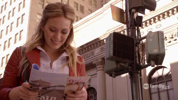 DailyDuff-dot-Org_BeautyAndtheBriefcase_Captures00125.jpg