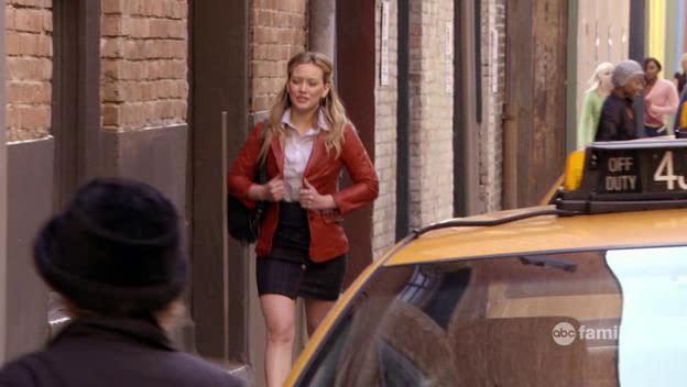 DailyDuff-dot-Org_BeautyAndtheBriefcase_Captures00131.jpg