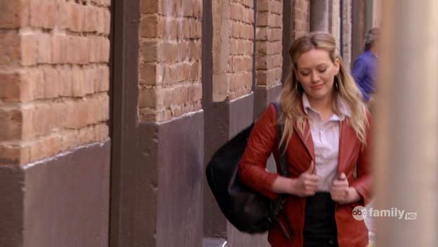 DailyDuff-dot-Org_BeautyAndtheBriefcase_Captures00136.jpg