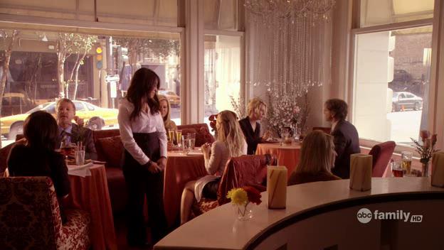 DailyDuff-dot-Org_BeautyAndtheBriefcase_Captures00190.jpg