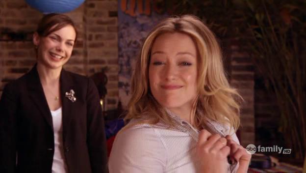 DailyDuff-dot-Org_BeautyAndtheBriefcase_Captures00333.jpg