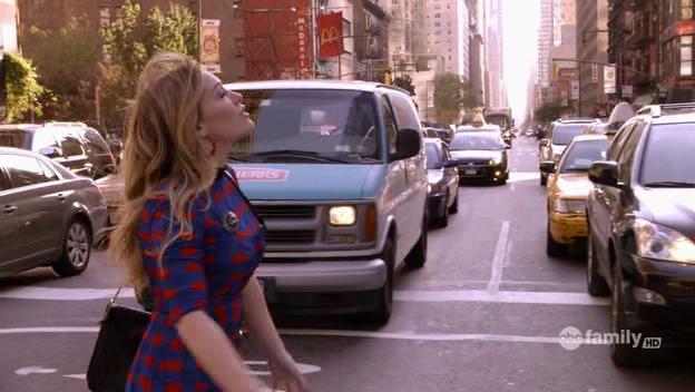 DailyDuff-dot-Org_BeautyAndtheBriefcase_Captures00355.jpg