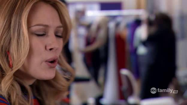 DailyDuff-dot-Org_BeautyAndtheBriefcase_Captures00454.jpg