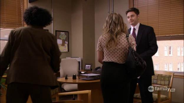 DailyDuff-dot-Org_BeautyAndtheBriefcase_Captures00584.jpg